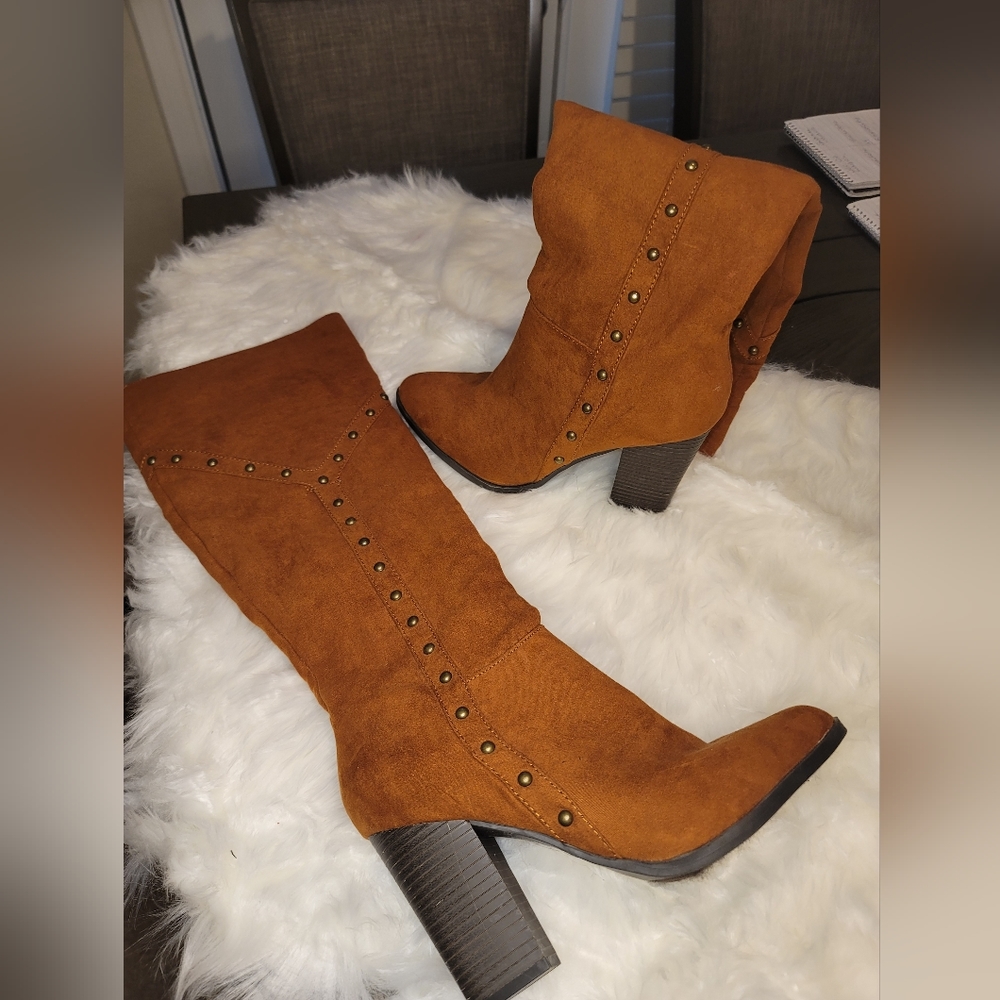 Warm Caramel Seude Boots